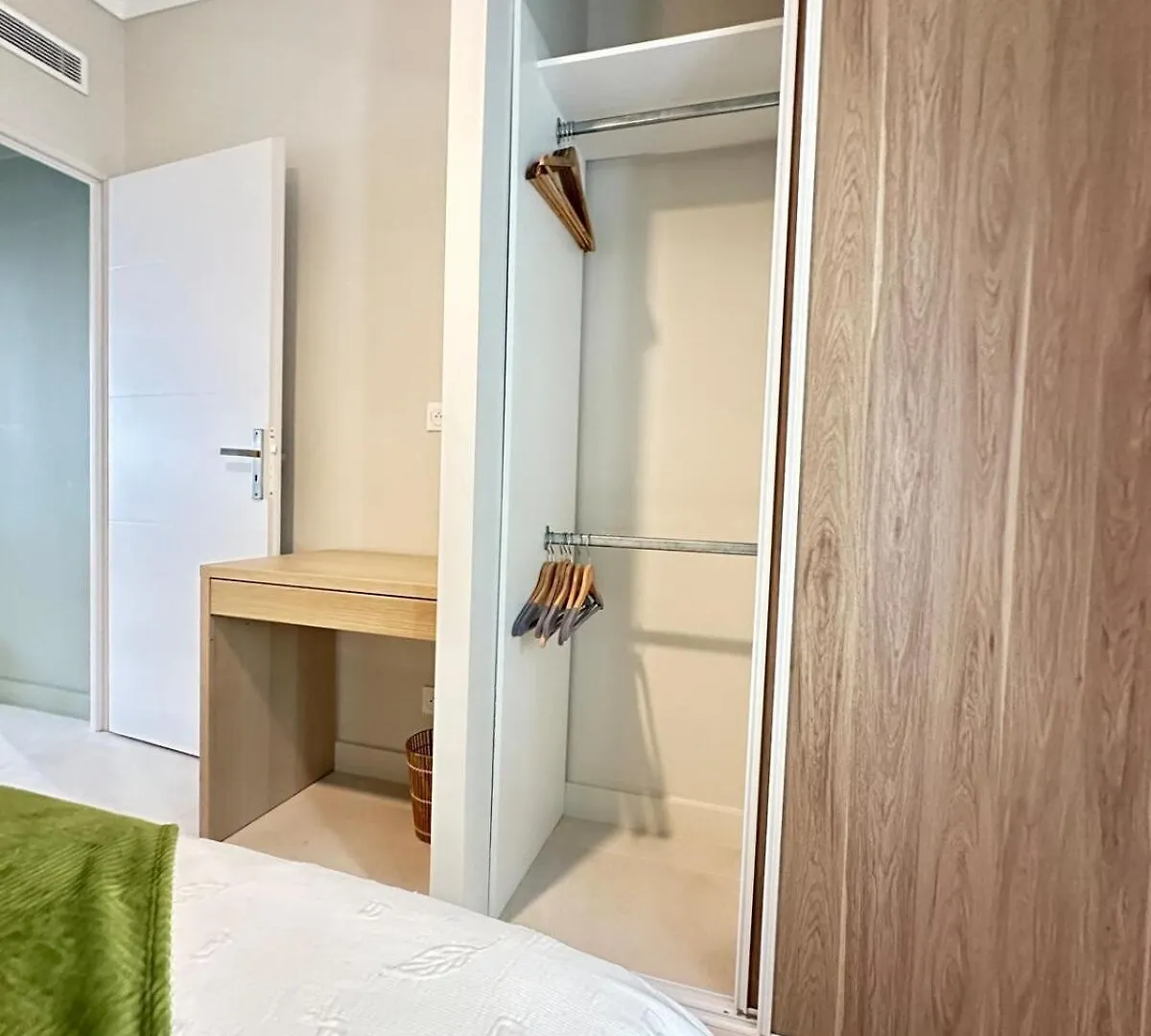 Appartement 3P Neuf Et Climatise Nice Le Port A 9Mn De La Mer